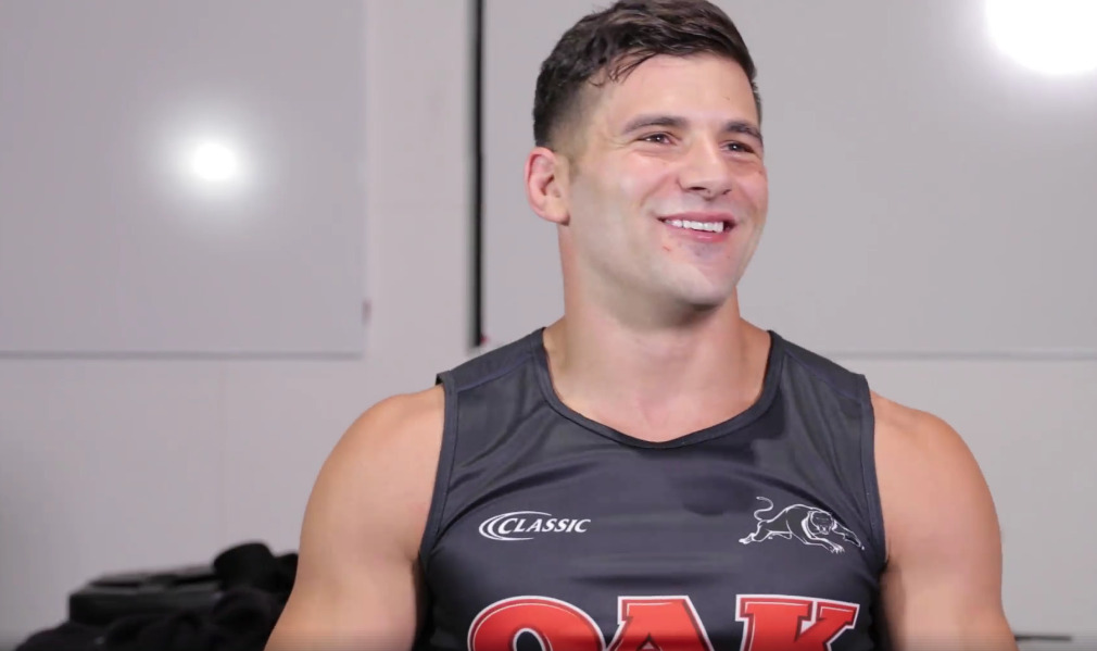 roscoe66:  Josh Mansour of the Penrith Panthers shaves off his beard for charity.