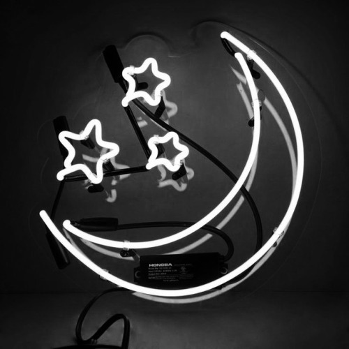 i-need-some-space-man-blog - lexi :)
