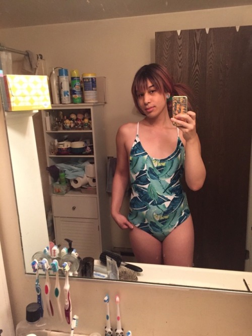 giambattistavillager:  Found two good swimsuits finally…. shopping for them was torture… 