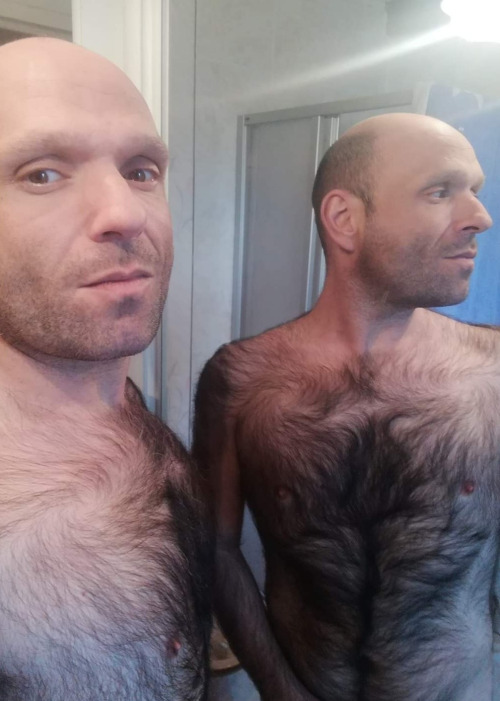 awesomefurvert:  thebearunderground:  The Bear Underground - Best in Hairy Men (since 2010)🐻💦 37k+ followers and over 58k posts in the archive 💦🐻   👅👅