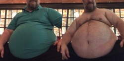 sfgutmuscle:  Wide side-by-side #sfgutmuscle #gut #belly #superchub #bear #fatbear #chub #gainer #grommr