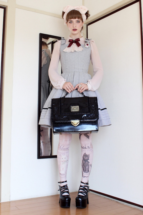 Nyan Nyan Neko Cat themed lolita meetup (that’s a mouthful) at @qpot_official Café Dress: old 