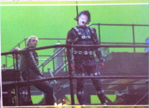 red-ace-of-spades:  I know they are small and the quality is not the best, but we can see James using the mo-cap suit while filming Age of Utron