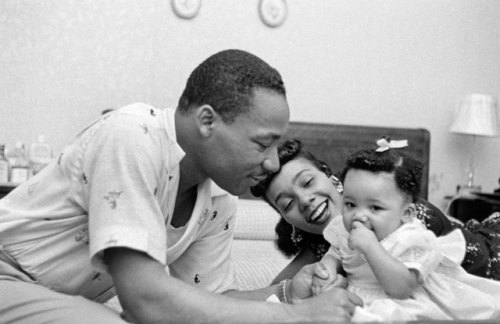 twixnmix:  Martin Luther King Jr. at home with his wife Coretta Scott   King  and their daughter Yolanda   King    in Montgomery, Alabama. May 1956.  