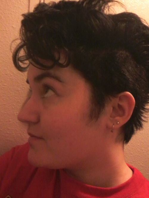 stophatingyourbody:  My nickname on tumblr is scrawlie. I’m female with a fairly lumpy hourglass body, Quadruple D breasts at 5”1, 160 pounds give or take, and I’ve had an entire life living with thick body hair.I have darker hair that grows thicker