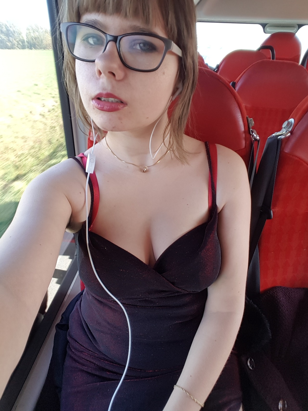 kittywithissues:  Not to brag or anything but i looked really classy while sucking