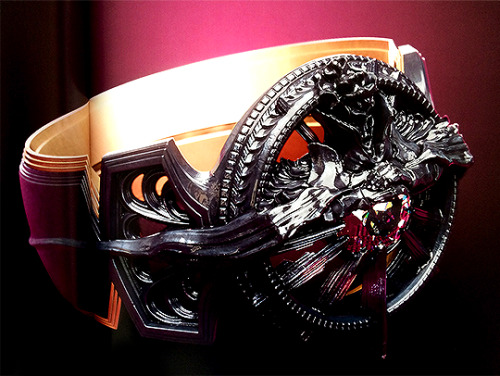 The Art & Design Of Final Fantasy XV - The Ring Of The Lucii