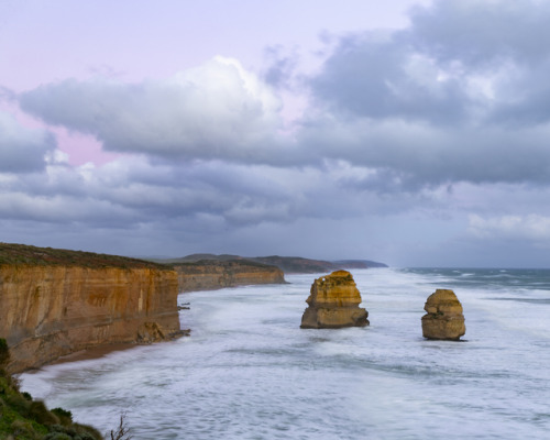 geologicaltravels:2019: So many different moods in less than 24 hoursfor the “12 Apostles”  (pssst …