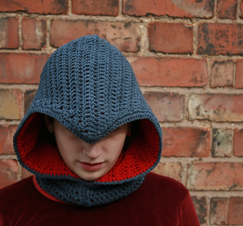 charminggeek:lightsharpnesssong:Knitting Inspiration - Part 3 of “No, it’s not geeky at all to be so