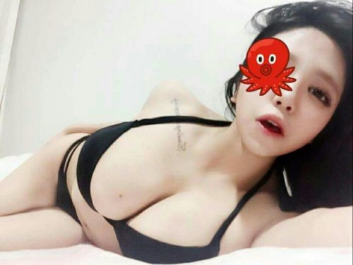 mimi00: 처음시작해봐요 ㅎㅎ.. 여기 가끔 오프? 즐기나보네용 저두참여할게요 23살 안양살아요 ㅎㅎ 이쁘게바줘요  팔로우 ^ 리블로그 ^ 고맙습니당♡