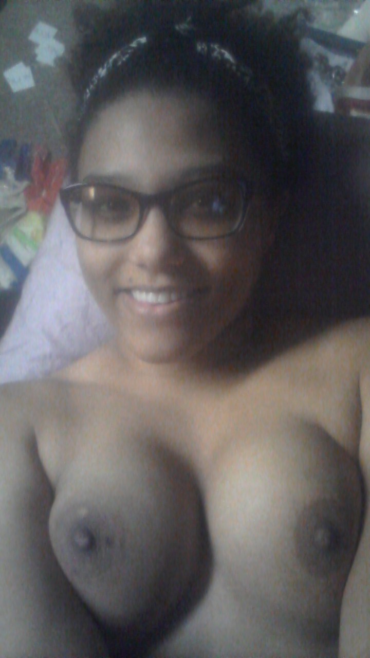 thelustfulwizard:  Fro-bun and nips! Enjoying my day off. 