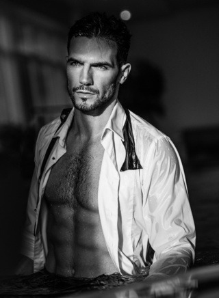asylum-art:Chris Davis — photographySpecular is the alias of photographer & director Chris Davis, based in the UK and working with clients worldwide. Chris has spent years shooting model folios for agencies such as Boss, Storm, Wilhelmina, Next
