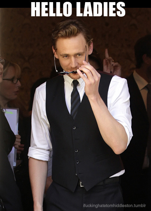 XXX cowsgomooandidotoo:  ifuckinghatetomhiddleston: photo