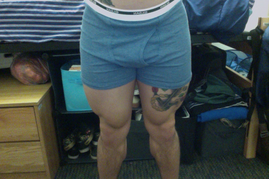 hispasian101:  My squats have been paying off and I’m slowly getting comfortable