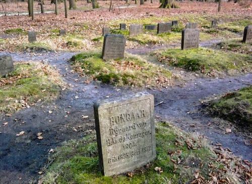 Koninklijke dierenbegraafplaats, Paleis &rsquo;t Loo, the Netherlands