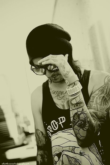 xxxyyx:  http://xxxyyx.tumblr.com/ 