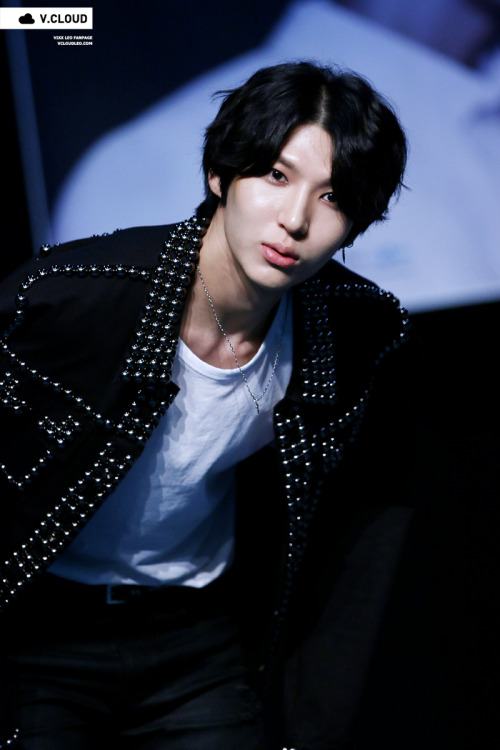 prince-taekwoon:do not edit | © V.Cloud