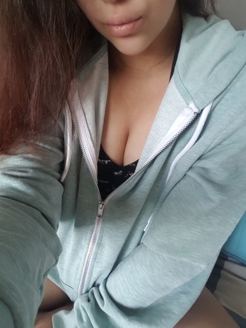 mdptny:  Who said hoodies can’t be sexy? adult photos