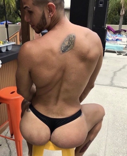 keepemgrowin:“You like that, bro?”