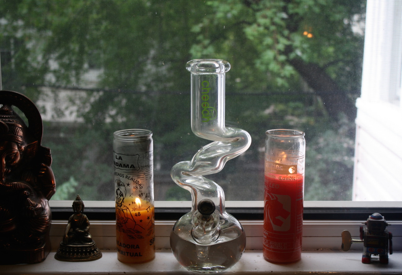highmackenzie:I said that I wasn’t going to smoke this week, I lasted until 1pm
