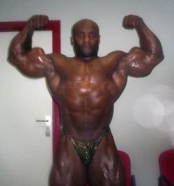 big-strong-tough:  Ernie Taylor