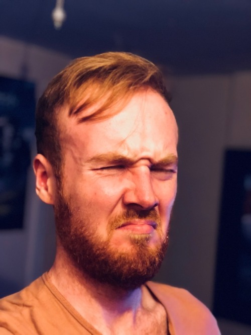 yhrite:The portrait mode lighting on my new phone makes me look dramatic af and I’m so here for it