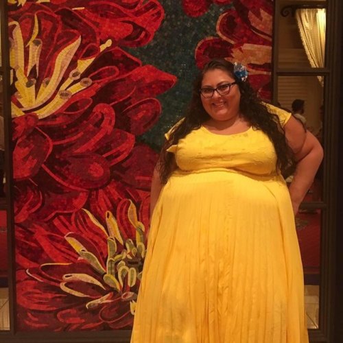 bigcutieellie: I love this oldie but goodie picture, I had to share it with you! I need more yellow 