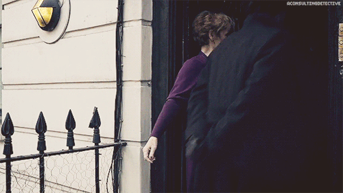 aconsultingdetective: Legit Johnlock ScenesMrs Hudson is Sherlock’s second Mummy.