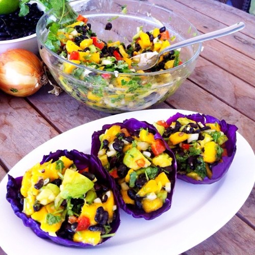 epicself: Still licking my fingers after this tasty Mango Avocado Black Bean Cabbage Cup lunch on th