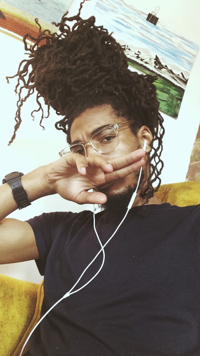 msnubuddhist:  le-umas:  the glasses are prescription  this makes me wanna lock again