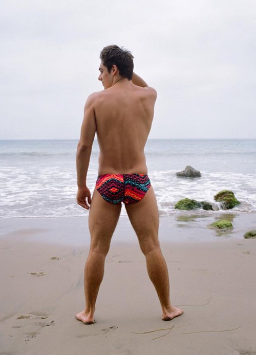 daydreambelieverboy: Olympic Diver Chris Mears 