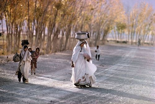 fotojournalismus: Iran, 1964. Photographs by Bruce Davidson 