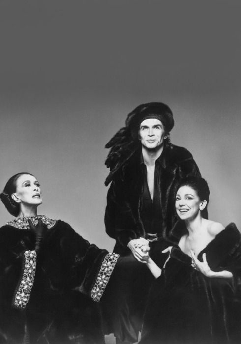 www.pinterest.com Martha Graham, Rudolph Nureyev and Margot Fonteyn photographed by Richard Avedon .