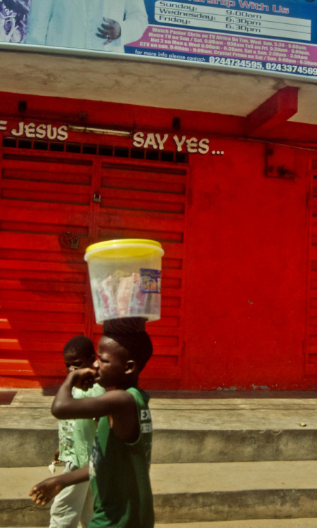 yagazieemezi:
“ In Nigeria, I never did learn how to balance anything on my head and goodness, I really did try! But my father forbade us from it. You see, my father had done the same thing as a child; balanced heavy buckets and jerry cans of water...