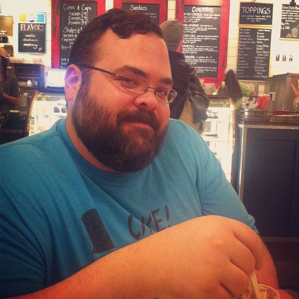 osoart:  laguerra:  Birthday bestie (at Lickity Split)  Happy birthday, boo!