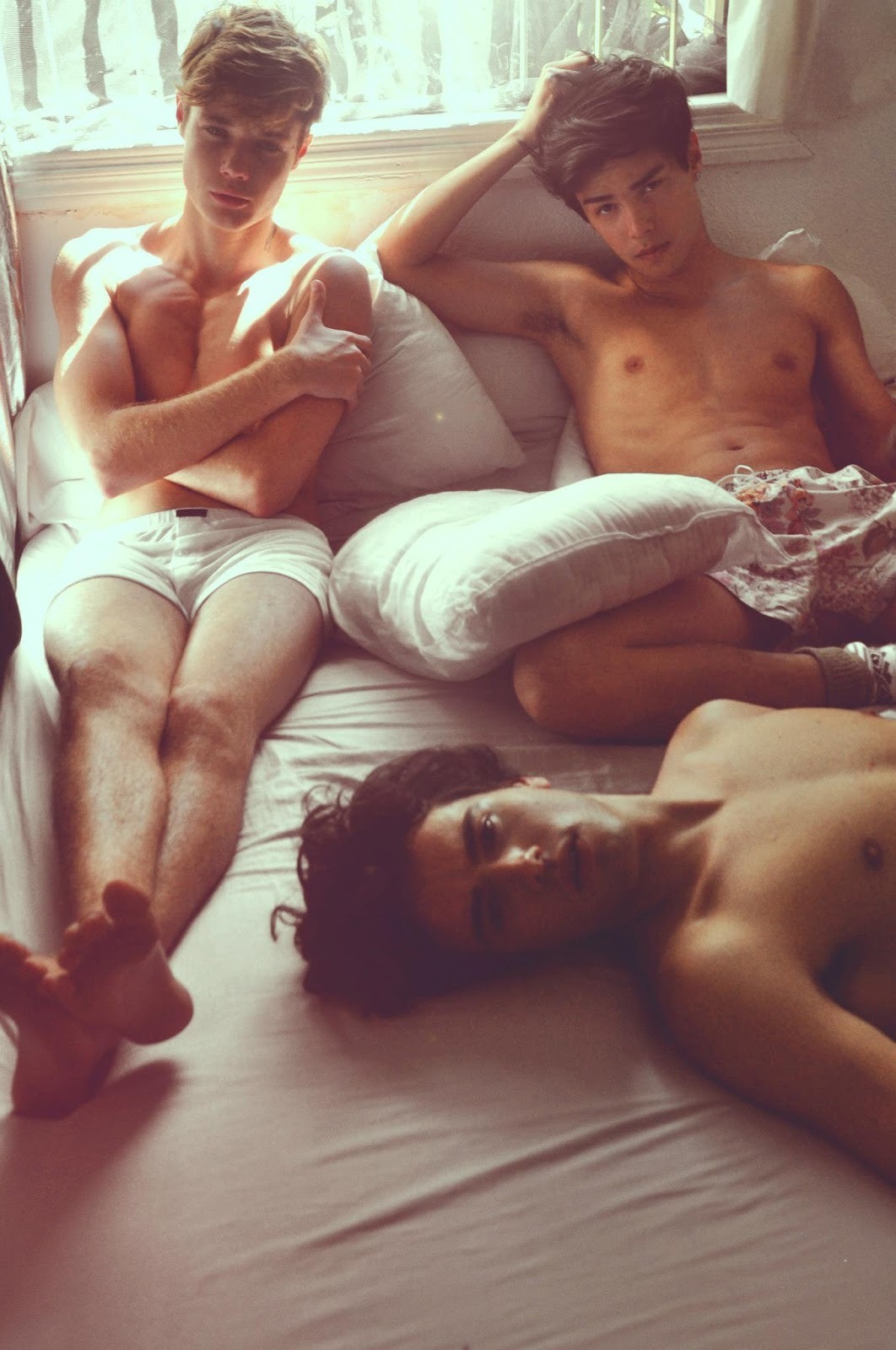 hyperflux:  Follow hyperflux: An artistic appreciation of the male form.