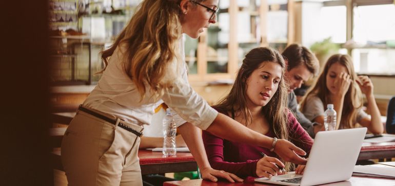 Students lag on media literacy — but the gap isn't unbridgeable