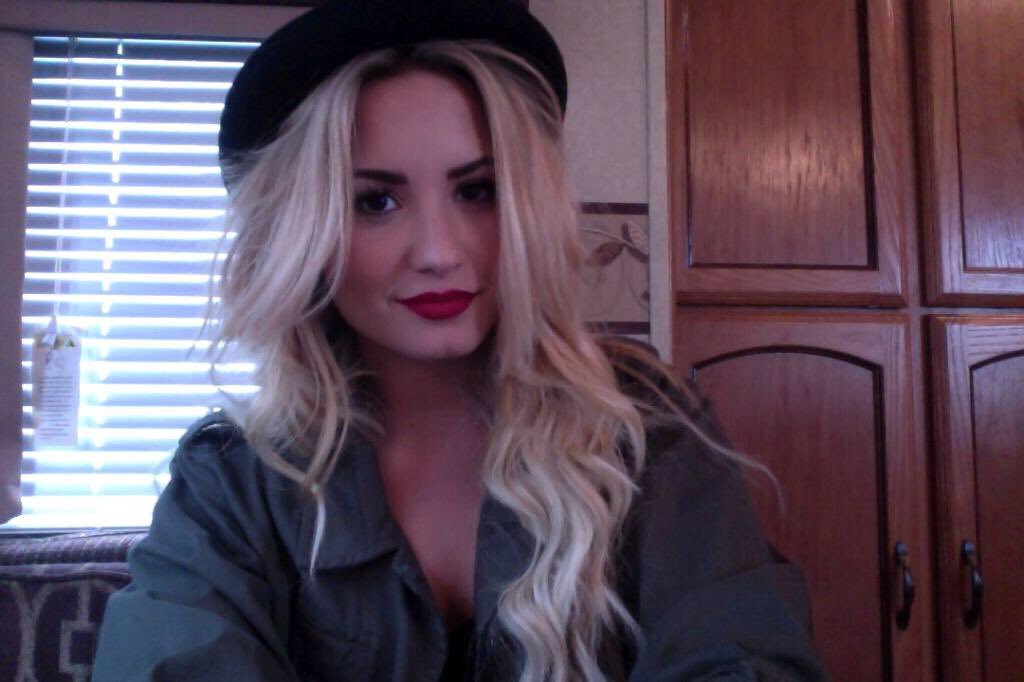 beallright:  demi in 2012
