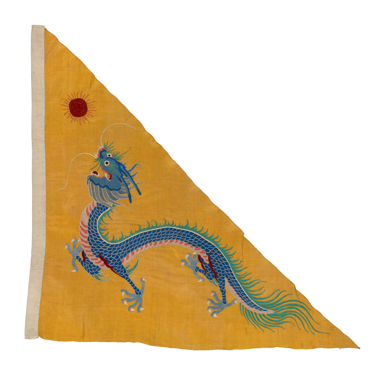 collectorsweekly:Uncovering thousands of historic flags used to identify navy vessels