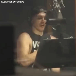electriccenturypl: Mikey Way as a voice actor