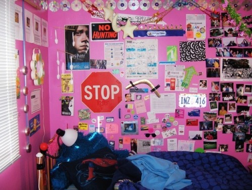 nostalgiachic: inspired by this post by @90s-2000sgirlnostalgic girls’ night moodboard