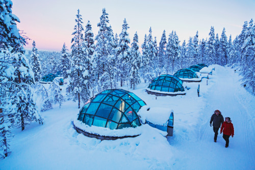 my-backroad-song:  The idea of an igloo—especially one in the Finnish wilderness, set  beneath a spectacular Northern Lights display—is as romantic as it gets.  When it comes to practical application however, few among us would  choose a snow shelter