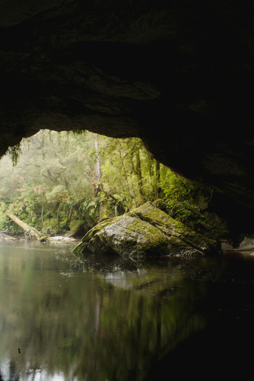 photographybywiebke:Moria Gate Arch at the Oparara Basin, New Zealand