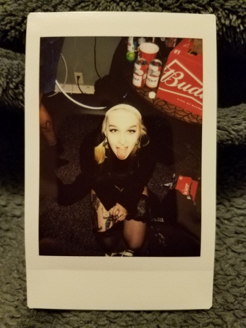 robbiesaysrelaxxx: Normally I call him daddy but on our halloween Saturday night out I called him fa