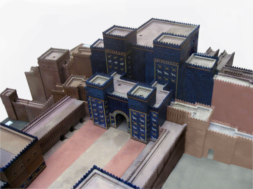 dwellerinthelibrary:Model of the Ishtar Gate in Babylon at the Pergamon Museum in Berlin.