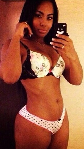 iofbeholder:  in her underwear (more…)View Post