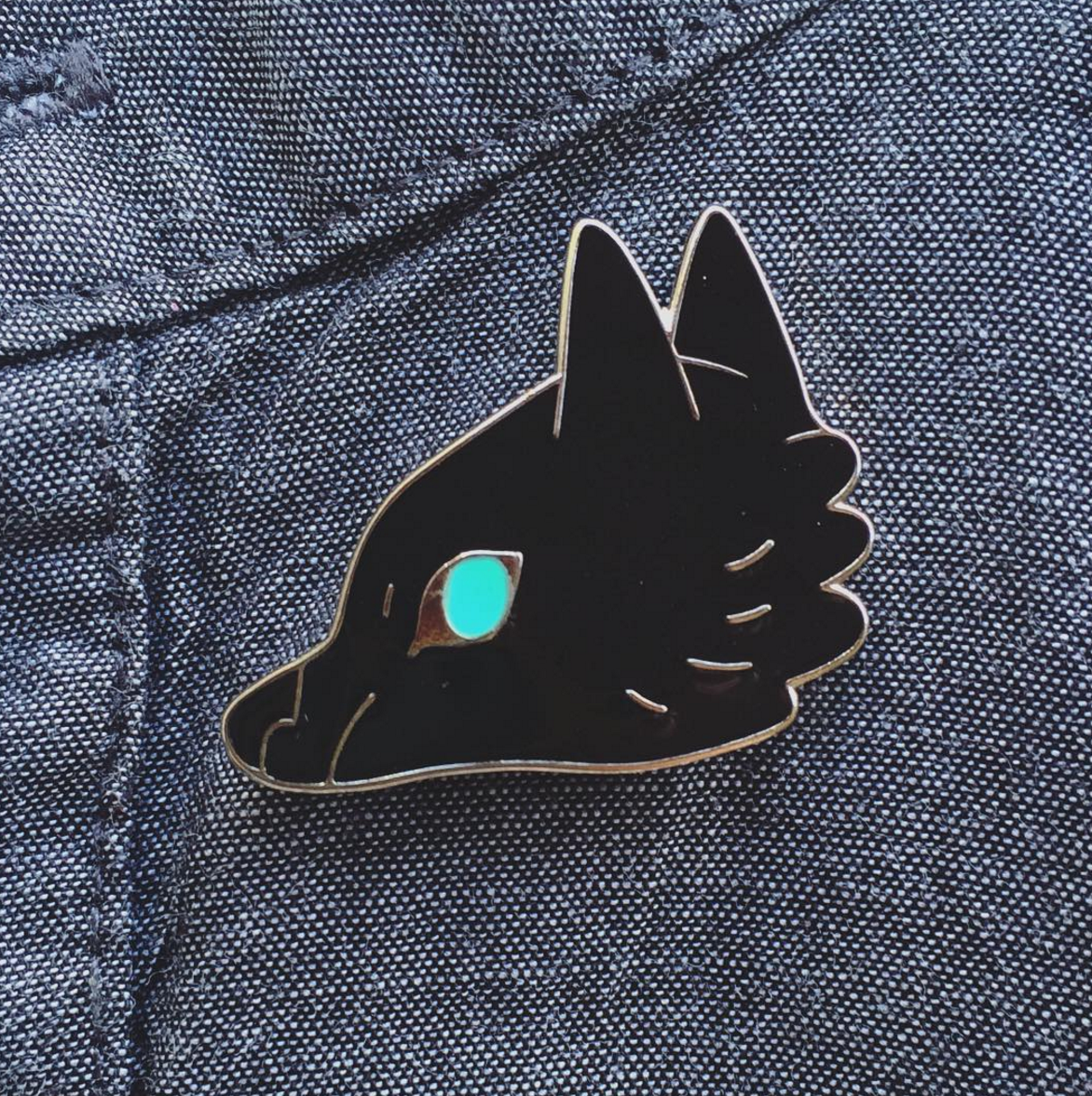 heikala:  Shiba Inu, Fox and Wolf enamel pins These little guys were part of my thesis