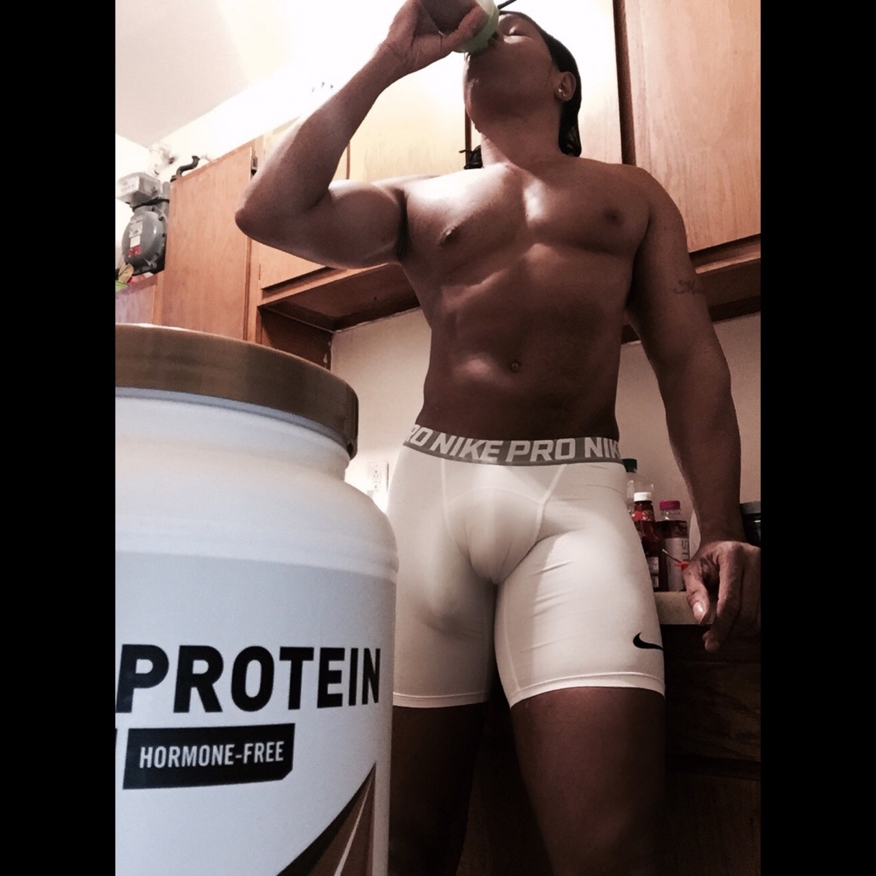gainzzzz:  Long Dick Daddy  Michael 🍆