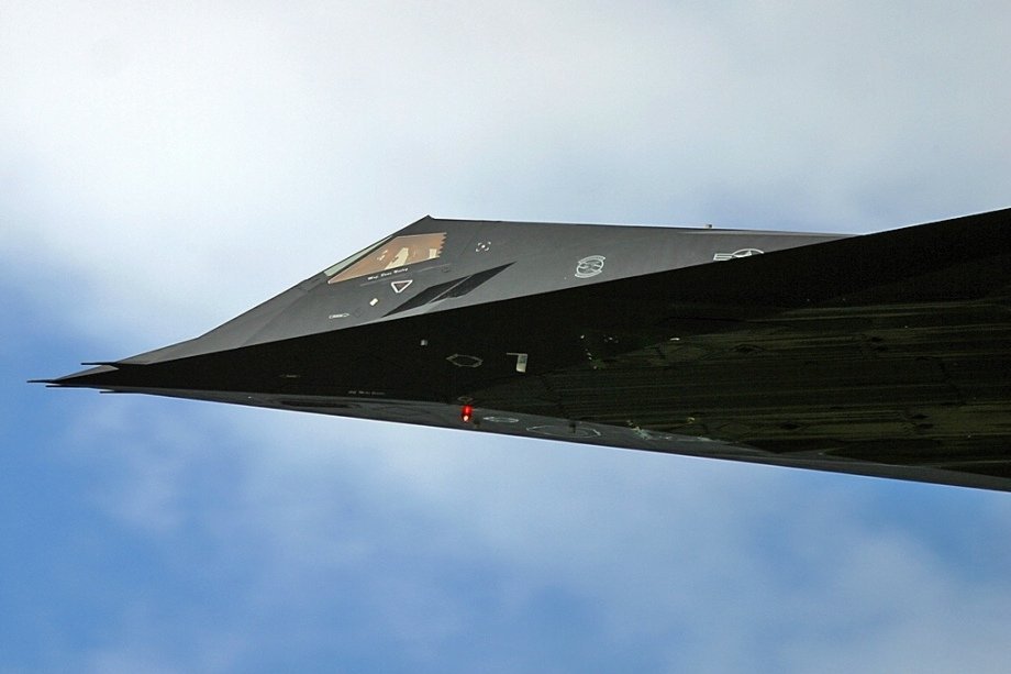 rocketumbl: F-117