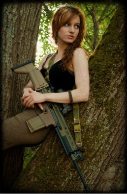 girlandguns:  Girl With Gun  follow me at : http://girlandguns.tumblr.com/